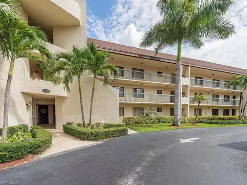 413 Augusta Blvd #104, Naples, FL 34113 photo 5