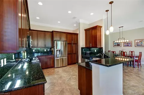3355 Pacific Dr, Naples, FL 34119 photo 1