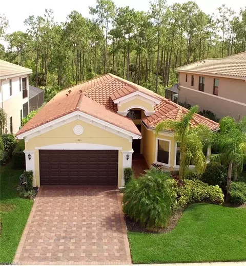 3355 Pacific Dr, Naples, FL 34119 photo 3