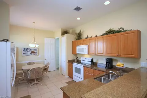 9415 Springview Loop, Estero, FL 33928 photo 3