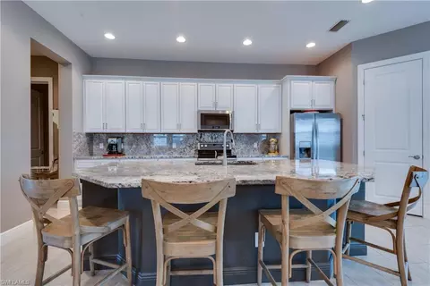 4068 Raffia Dr, Naples, FL 34119 photo 9