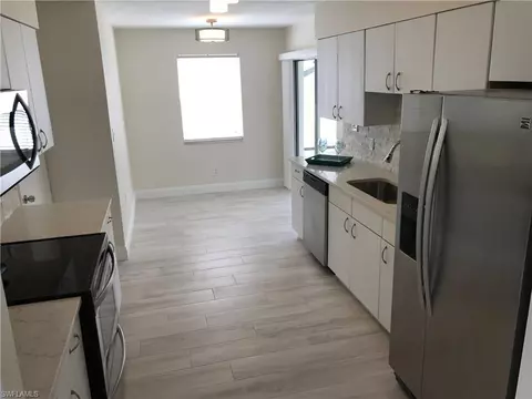 619 96th Ave N, Naples, FL 34108 photo 4