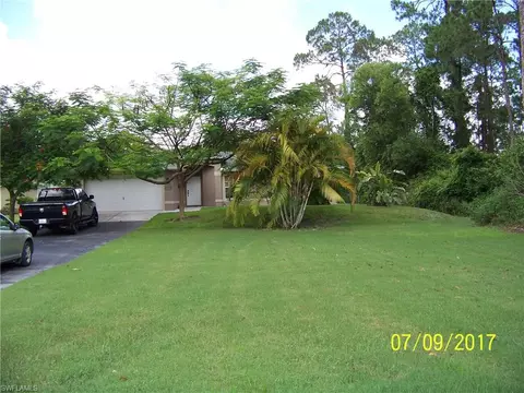 2335 Robin Dr, Naples, FL 34117 photo 2