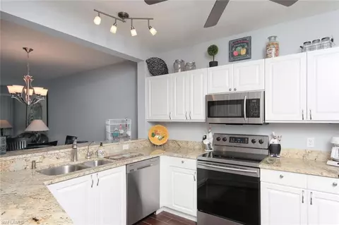 9060 Michael Cir #7, Naples, FL 34113 photo 6