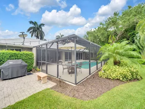 370 Wedge Dr, Naples, FL 34103 photo 9