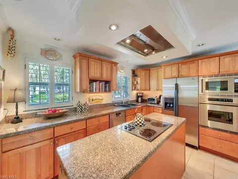 370 Wedge Dr, Naples, FL 34103 photo 11