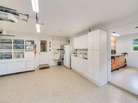 370 Wedge Dr, Naples, FL 34103 photo 17