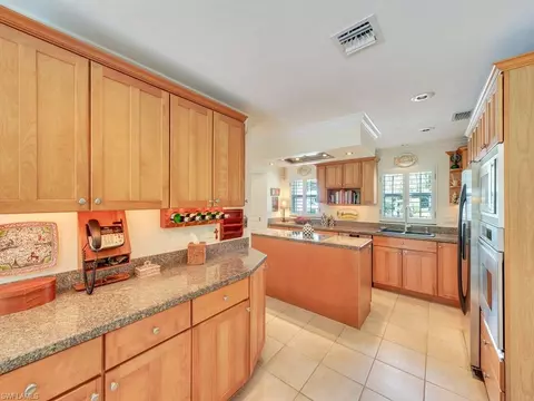 370 Wedge Dr, Naples, FL 34103 photo 10