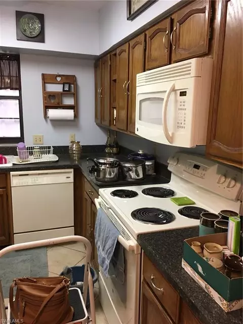 421 Clark St, Labelle, FL 33935 photo 9