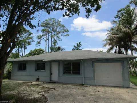 5229 Holland St, Naples, FL 34113 photo 2