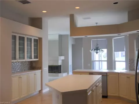 11705 Swift Ct, Naples, FL 34119 photo 4