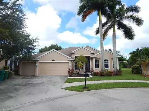 273 Shellstone Ct, Naples, FL 34119 photo 2