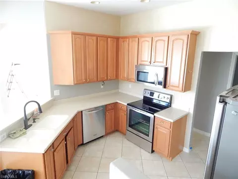 273 Shellstone Ct, Naples, FL 34119 photo 9