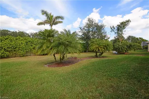 243 Glen Eagle Cir, Naples, FL 34104 photo 15