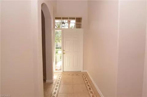 243 Glen Eagle Cir, Naples, FL 34104 photo 2
