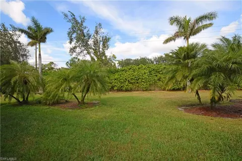 243 Glen Eagle Cir, Naples, FL 34104 photo 14