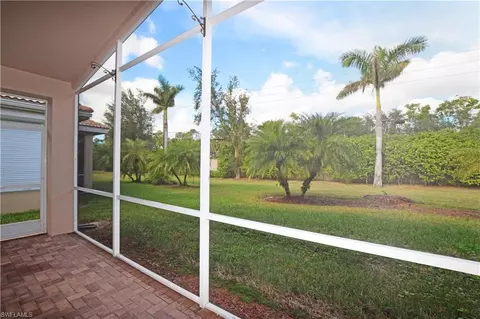 243 Glen Eagle Cir, Naples, FL 34104 photo 12