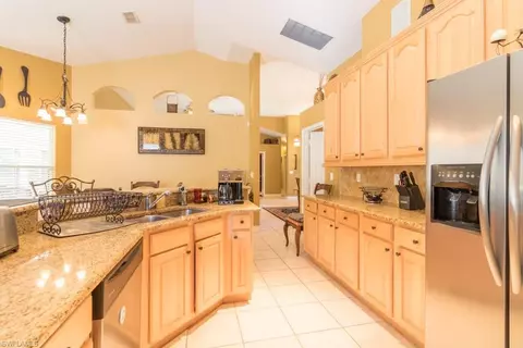 34 Madison Dr, Naples, FL 34110 photo 10