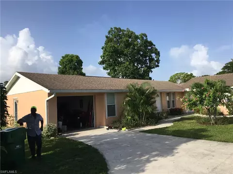 4207 Gulfstream Dr, Naples, FL 34112 photo 2