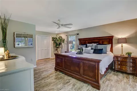 1707 Knights Ct, Naples, FL 34112 photo 14