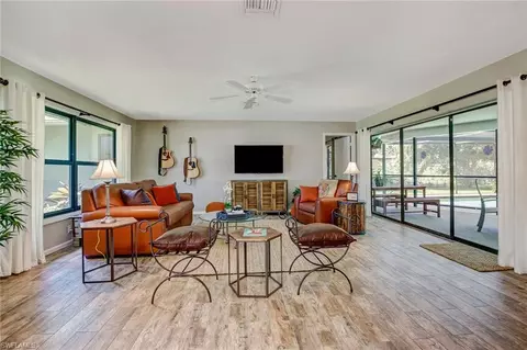 1707 Knights Ct, Naples, FL 34112 photo 5