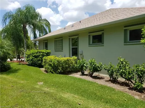 6812 Compton Ln N, Naples, FL 34104 photo 17