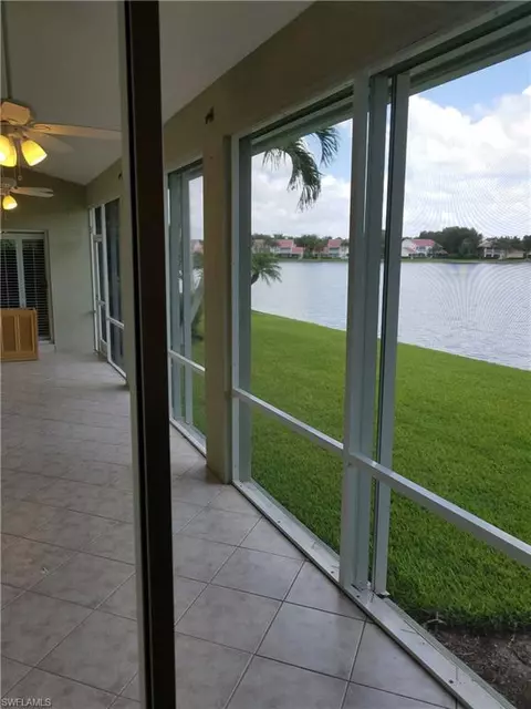 6812 Compton Ln N, Naples, FL 34104 photo 12