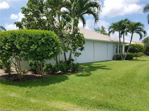 6812 Compton Ln N, Naples, FL 34104 photo 18