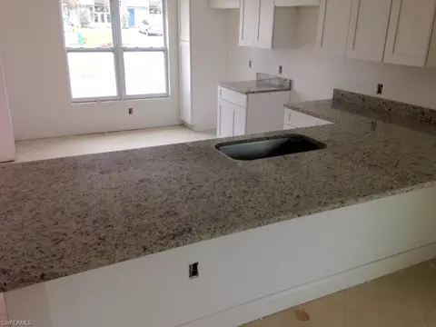 132 6th St, Naples, FL 34113 photo 4