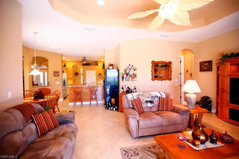 8260 Potomac Ln, Naples, FL 34104 photo 11