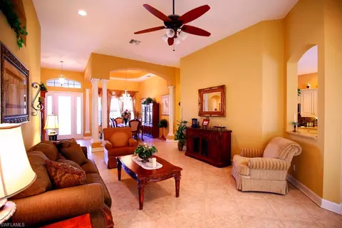 8260 Potomac Ln, Naples, FL 34104 photo 6