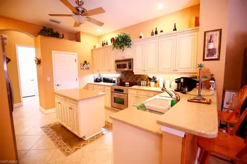 8260 Potomac Ln, Naples, FL 34104 photo 13