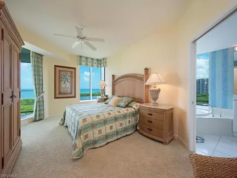 60 Seagate Dr #1005, Naples, FL 34103 photo 8