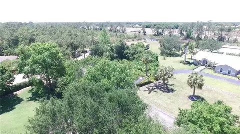 6250 Cedar Tree Ln, Naples, FL 34116 photo 2