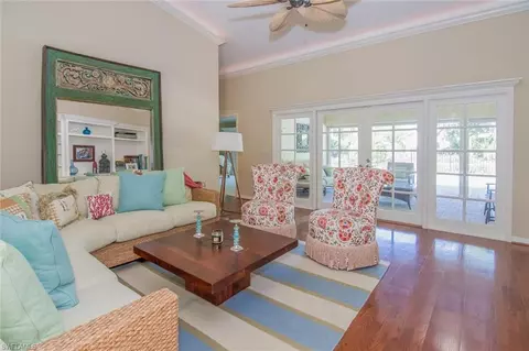 811 Buttonbush Ln, Naples, FL 34108 photo 9