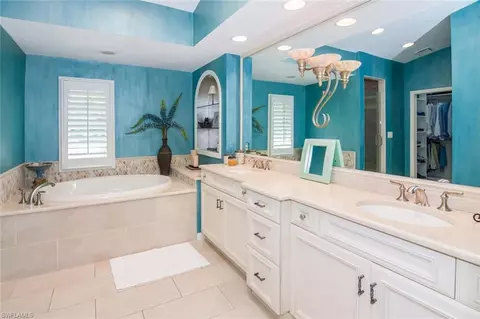 811 Buttonbush Ln, Naples, FL 34108 photo 13