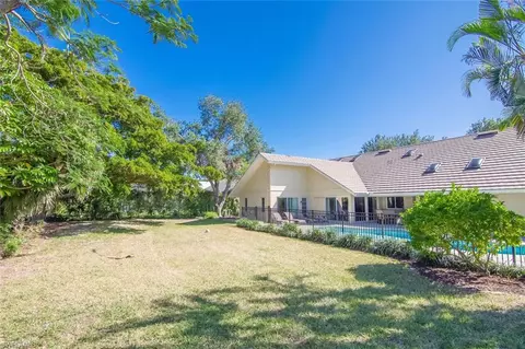 811 Buttonbush Ln, Naples, FL 34108 photo 25