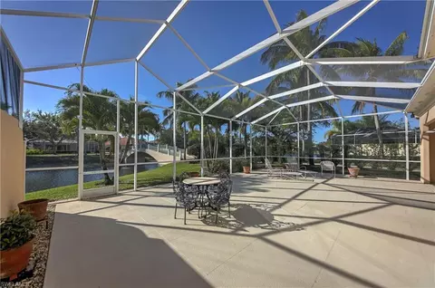 5472 Freeport Ln, Naples, FL 34119 photo 22