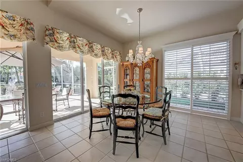5472 Freeport Ln, Naples, FL 34119 photo 7