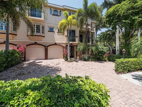 597 4th Ave S, Naples, FL 34102 photo 3