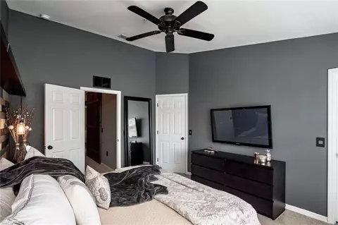 855 Hampton Cir, Naples, FL 34105 photo 11