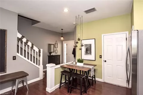 855 Hampton Cir, Naples, FL 34105 photo 6