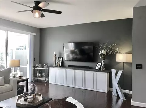 855 Hampton Cir, Naples, FL 34105 photo 2