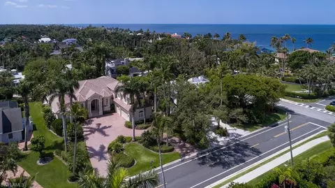 146 18th Ave S, Naples, FL 34102 photo 4