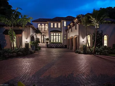 4233 Gordon Dr, Naples, FL 34102 photo 2