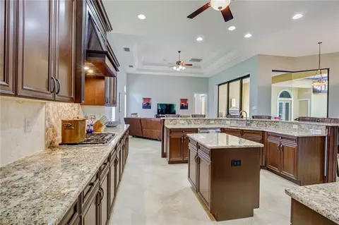 7463 Byrons Way, Naples, FL 34113 photo 11