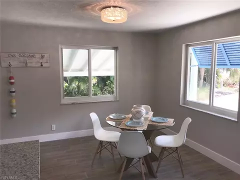 2881 Riverview Dr, Naples, FL 34112 photo 6