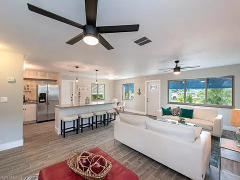 2881 Riverview Dr, Naples, FL 34112 photo 1