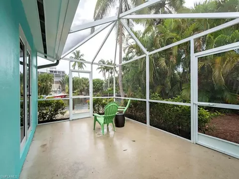2881 Riverview Dr, Naples, FL 34112 photo 11