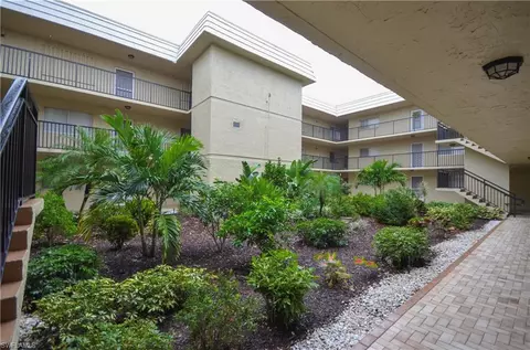 788 Park Shore Dr #E38, Naples, FL 34103 photo 8